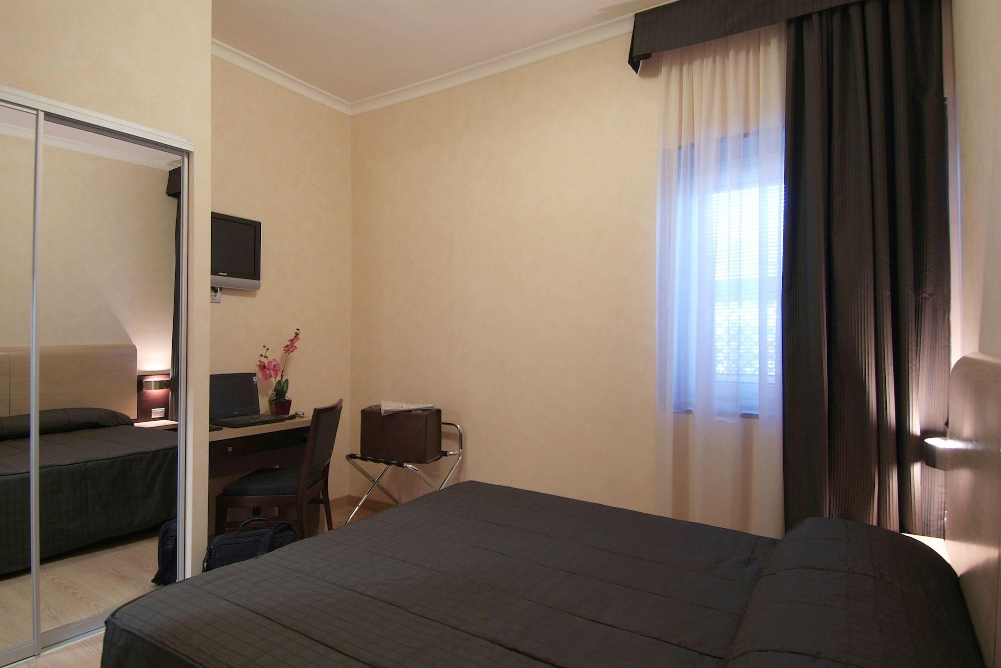ยูโรเฮาส์โรมแอร์พอร์ต Hotel ฟิวมิชีโน ภายนอก รูปภาพ